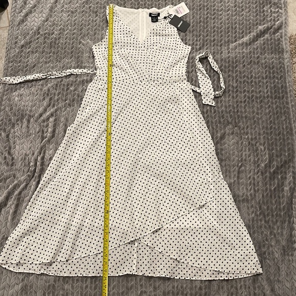 NWT DKNY Midi Faux Wrap Chiffon/crepe Black & White Dress - Picture 8 of 12